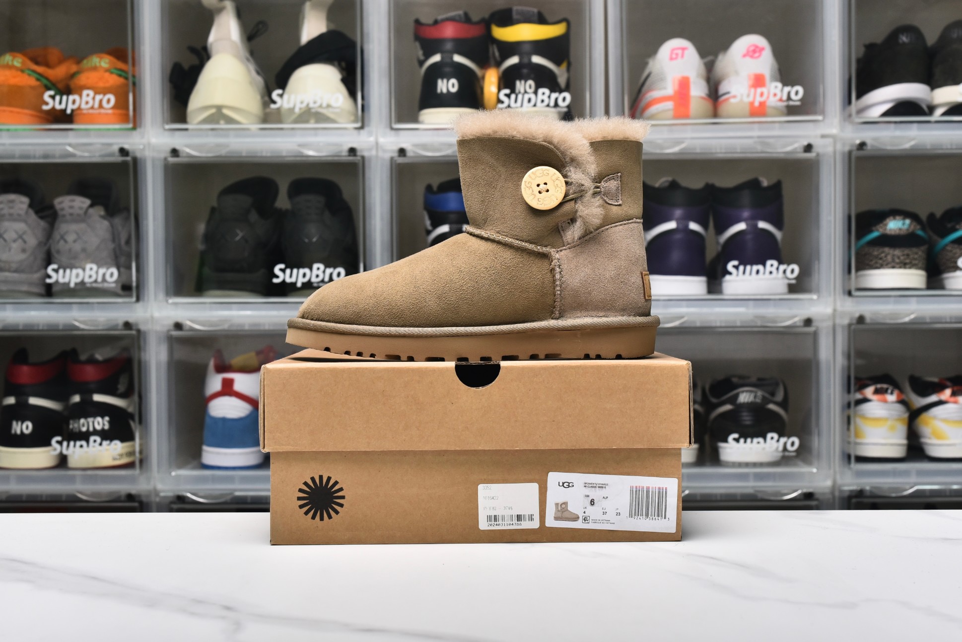 UGG Women Mini Bailey Button II Boot Brown 1016422